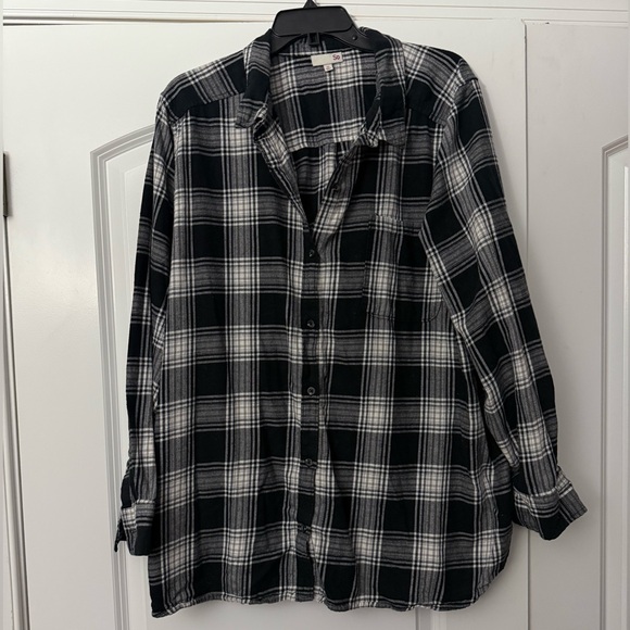 SO Tops - SO black and white plaid flannel button up cotton EUC